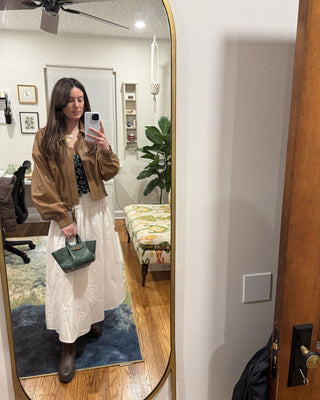 SPRING-OUTFIT-WHITE-SKIRT-BOOTS