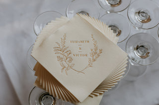 custom-napkin-wedding-design